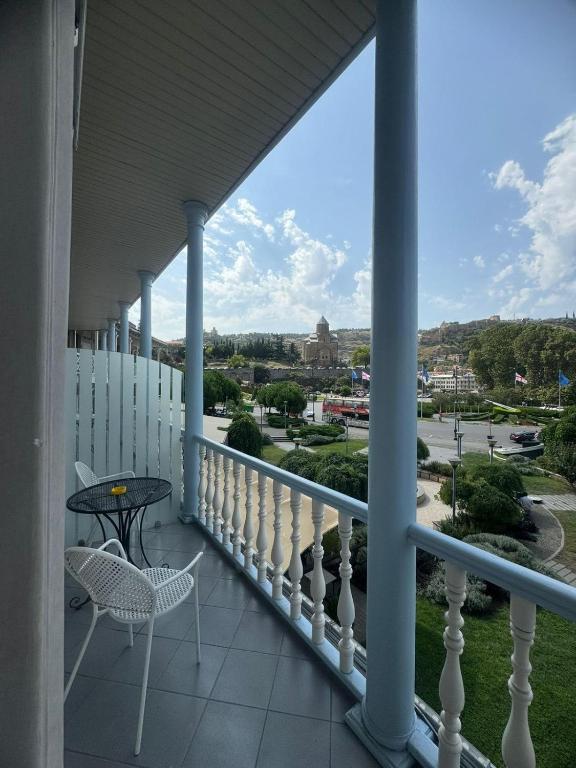 Balkón nebo terasa v ubytování Hotel Beka Palace