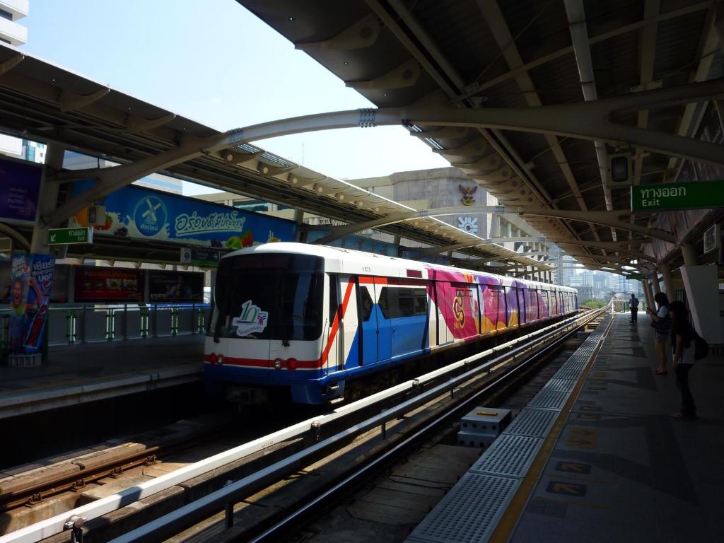 Aphrodite Inn Bangkok - Resim 5