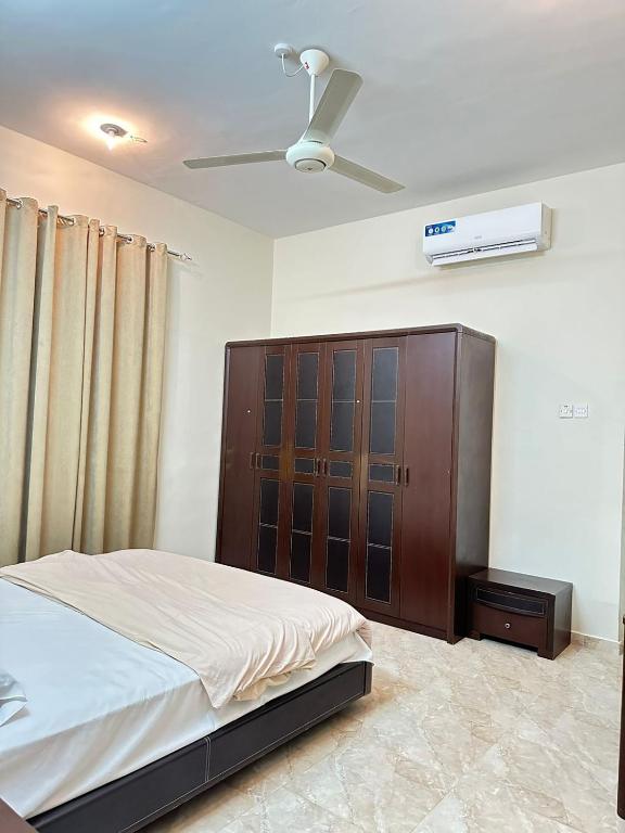 Postel nebo postele na pokoji v ubytování بيت بديه Bidiya house