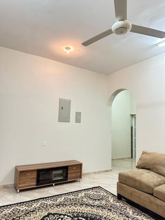 Postel nebo postele na pokoji v ubytování بيت بديه Bidiya house