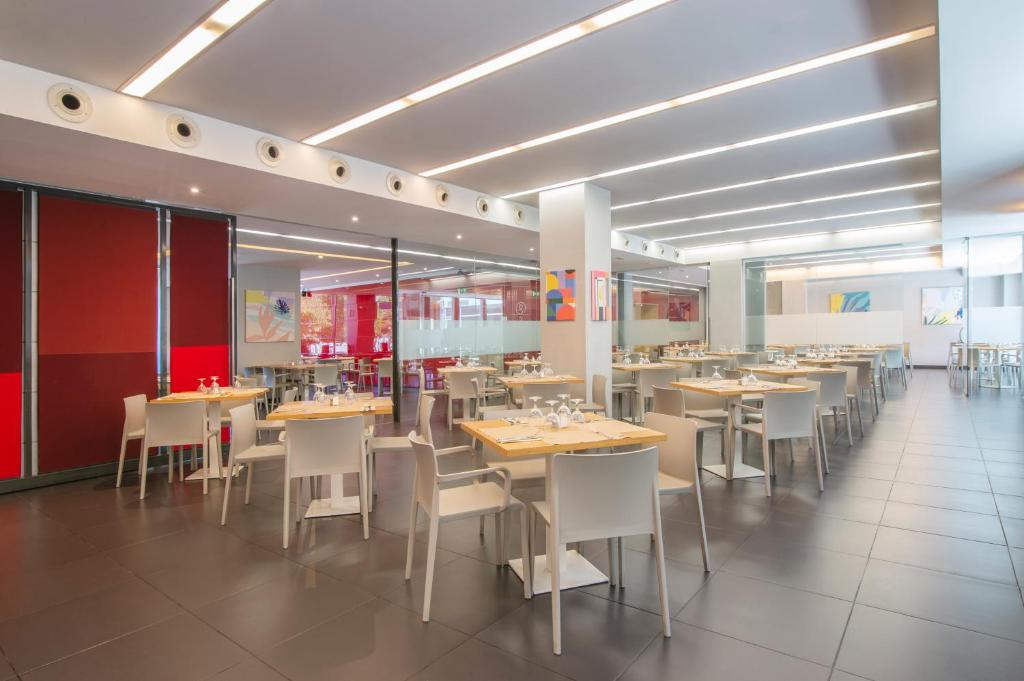 Hotel Granada by Pierre & Vacances - Resim 17