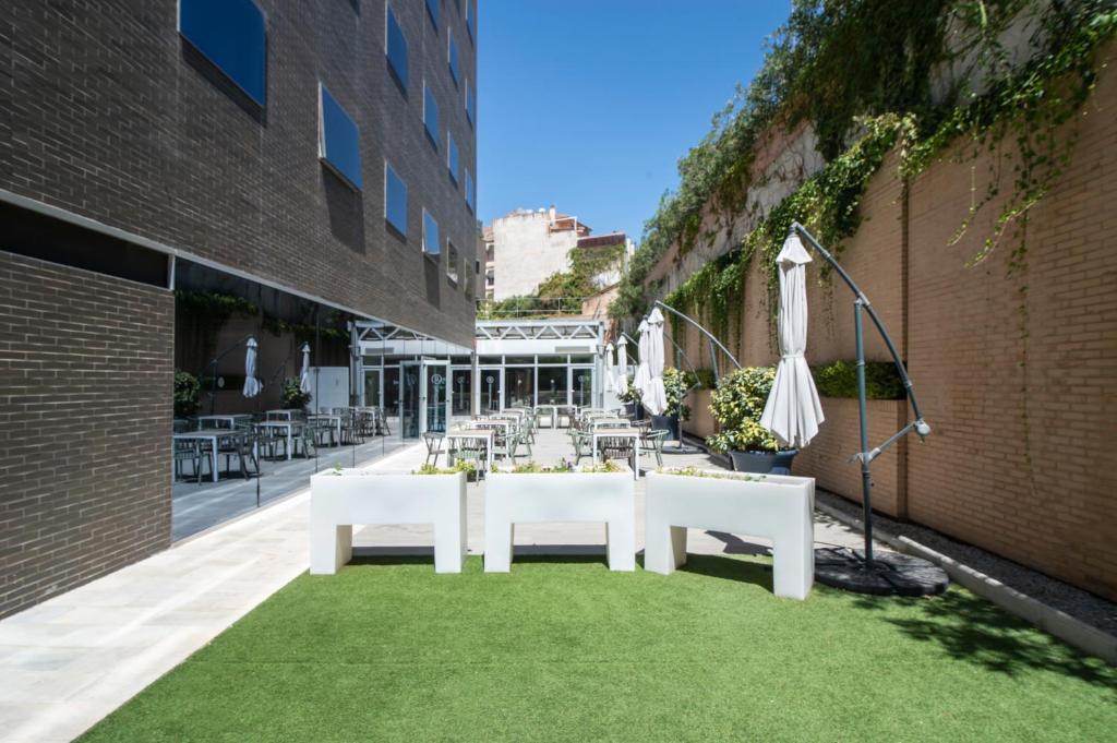 Hotel Granada by Pierre & Vacances - Resim 41