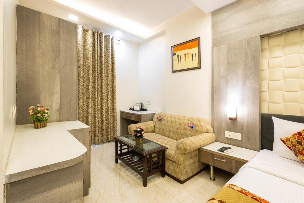 Posezení v ubytování Hotel Red Castle - Karol Bagh - Where luxury meets comfort