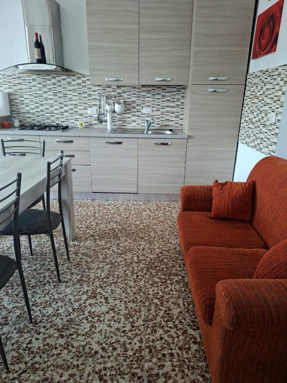 Kuchyň nebo kuchyňský kout v ubytování Casa SteBin