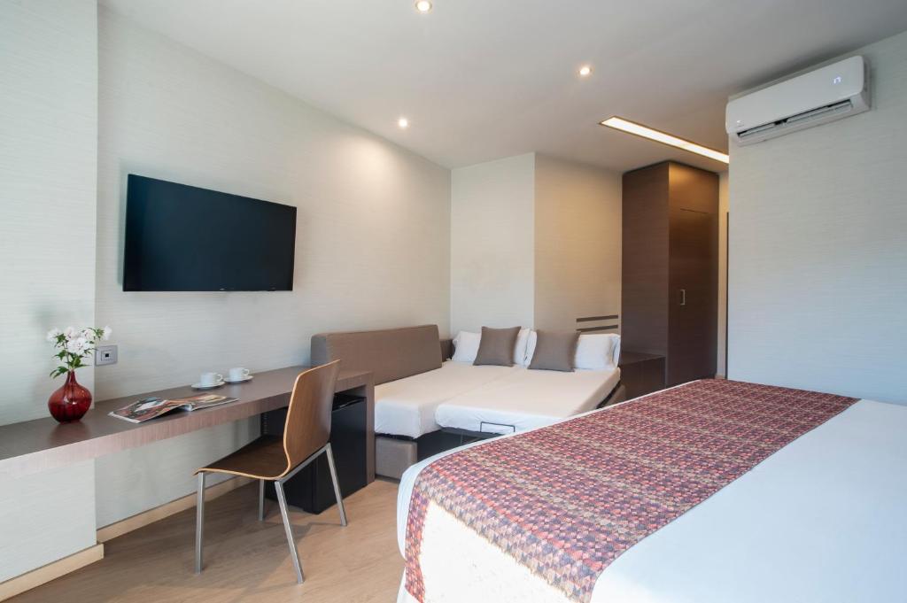 Hotel Granada by Pierre & Vacances - Deluxe Family Room