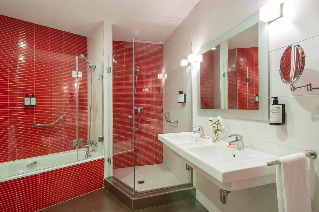 Hotel Granada by Pierre & Vacances - Resim 34