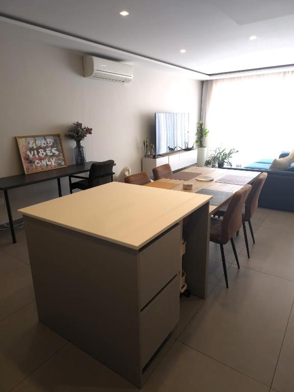Posezení v ubytování The Msida View apartment