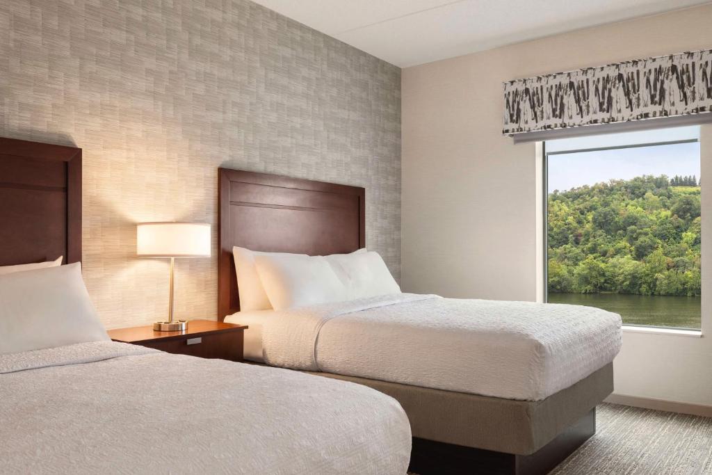 Hampton Inn & Suites Pittsburgh Waterfront West Homestead - Suite Estudio Con 2 Camas Grandes - No Fumadores