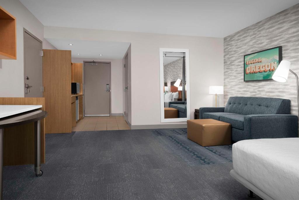 Posezení v ubytování Home2 Suites by Hilton Eugene Downtown University Area
