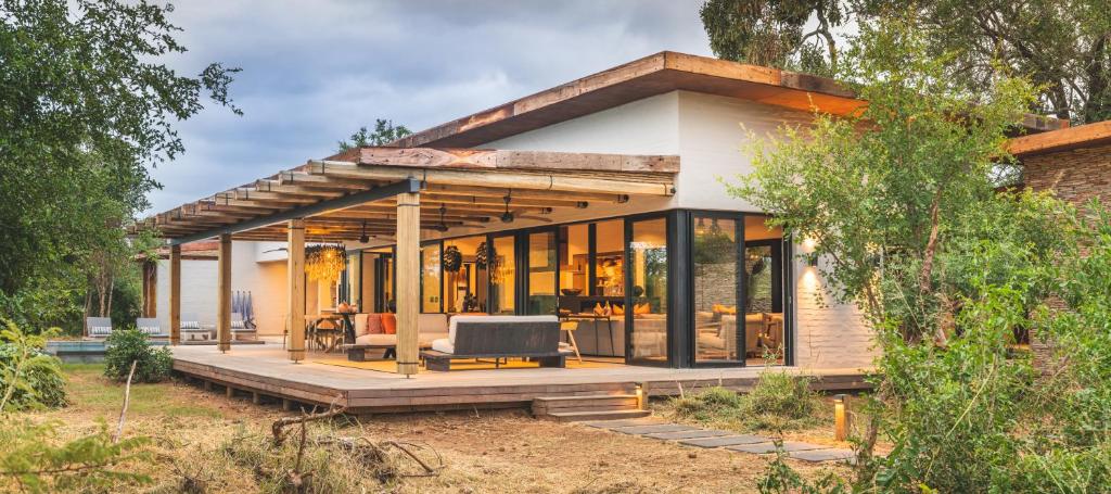 Elephant Point - Executive Four-Bedroom Villa 42/43