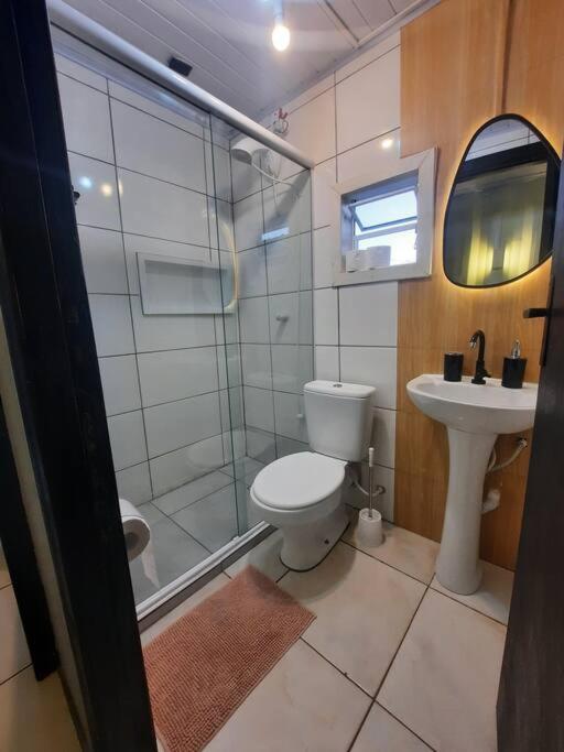 Koupelna v ubytování Apartamento Container com Sacada, Split e Estacionamento