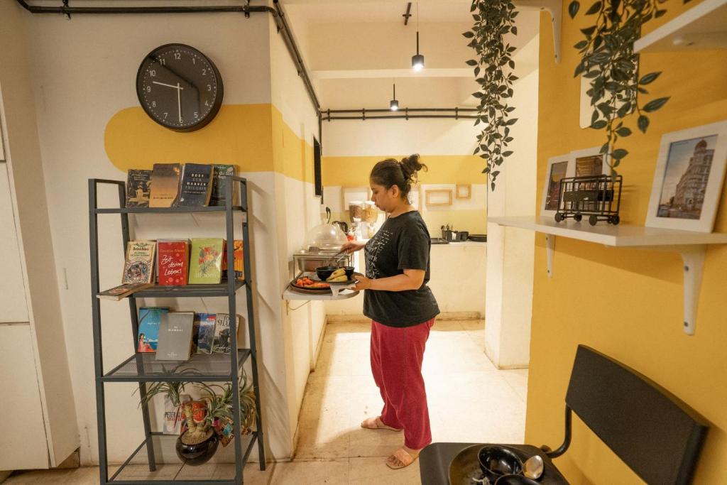 امکانات Locomo Hostel Express - Stay Work Eat - تصویر ۴