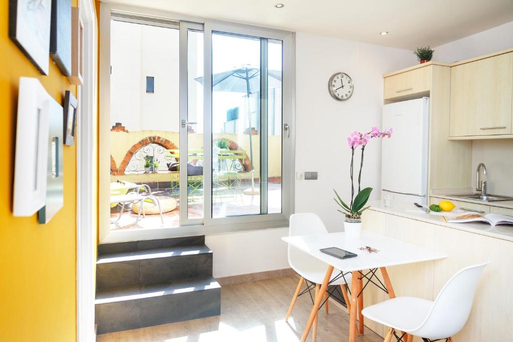 Feelathome Center Apartments - Studio Apartment - Vila I Vila Street (2 Adults)