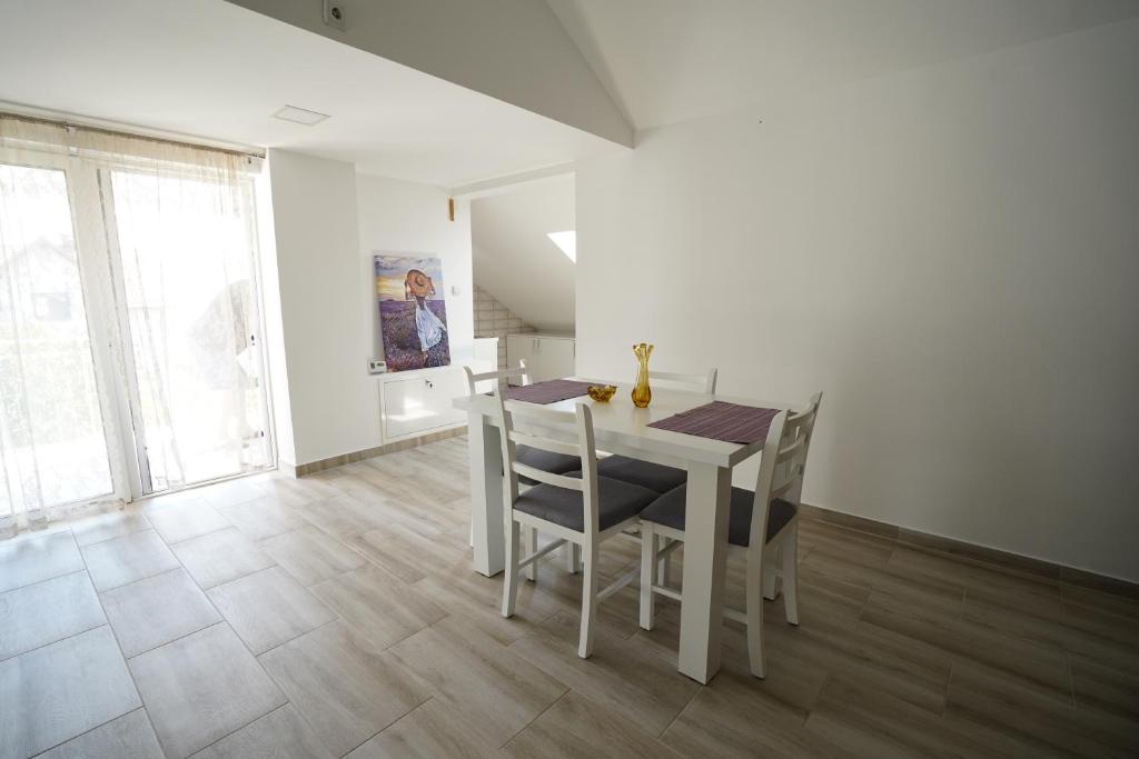 Fotografie z fotogalerie ubytování Apartmani Vujović v destinaci Kladovo