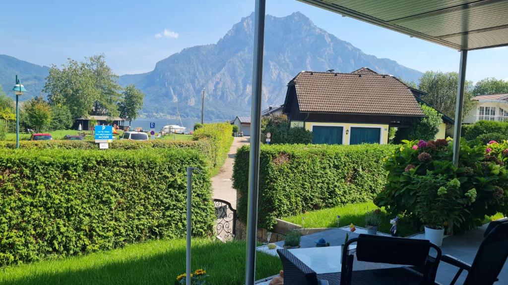 Nespecifikovaný výhled na hory nebo výhled na hory při pohledu z apartmánu