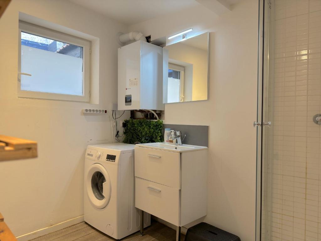 Fotografia z galérie ubytovania Maison Cosy 10 Personnes 3 SDB proche Lille v destinácii Roubaix