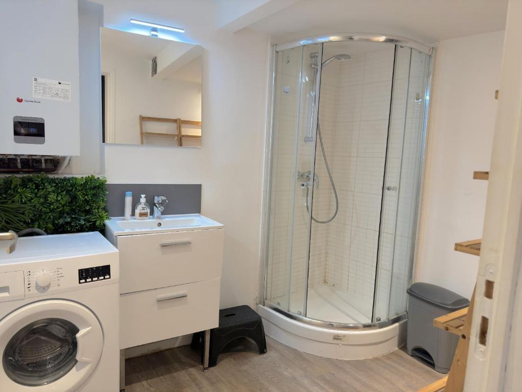 Kúpeľňa v ubytovaní Maison Cosy 10 Personnes 3 SDB proche Lille