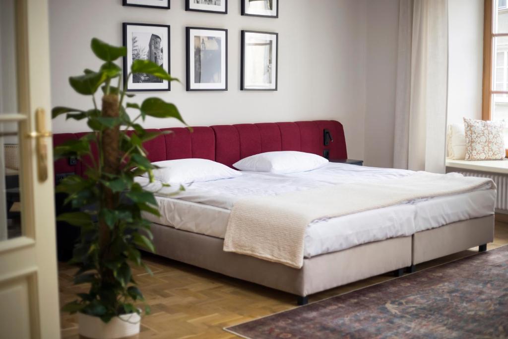 EASY RENT Apartments- Fontana Boutique - Deluxe Double Studio