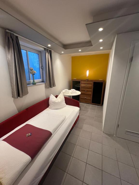 Hotel garni St.Georg - Double Room Souterrain