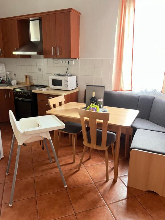 Kuchyň nebo kuchyňský kout v ubytování Hřensko 27 Apartmány