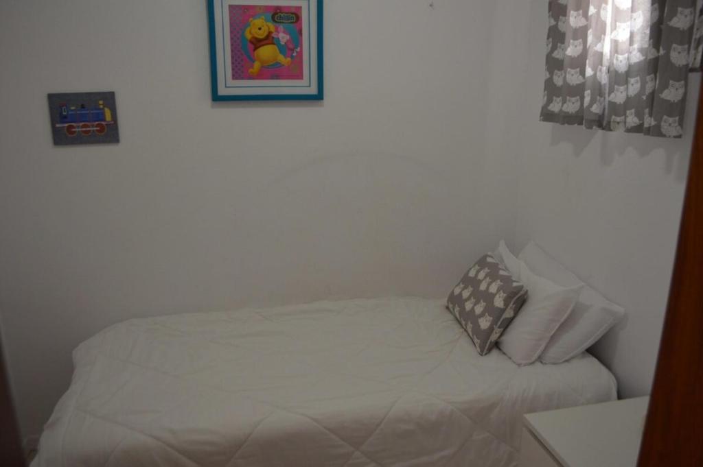 Posteľ alebo postele v izbe v ubytovaní 3 Bedroom Apartment With Stunning Views K302