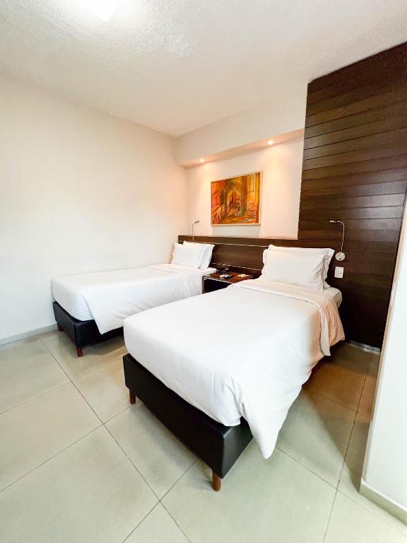 Royal Center Hotel Lourdes - Deluxe Twin Room