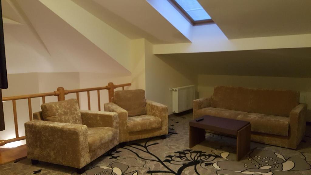 
Superior Three-Bedroom Suite
