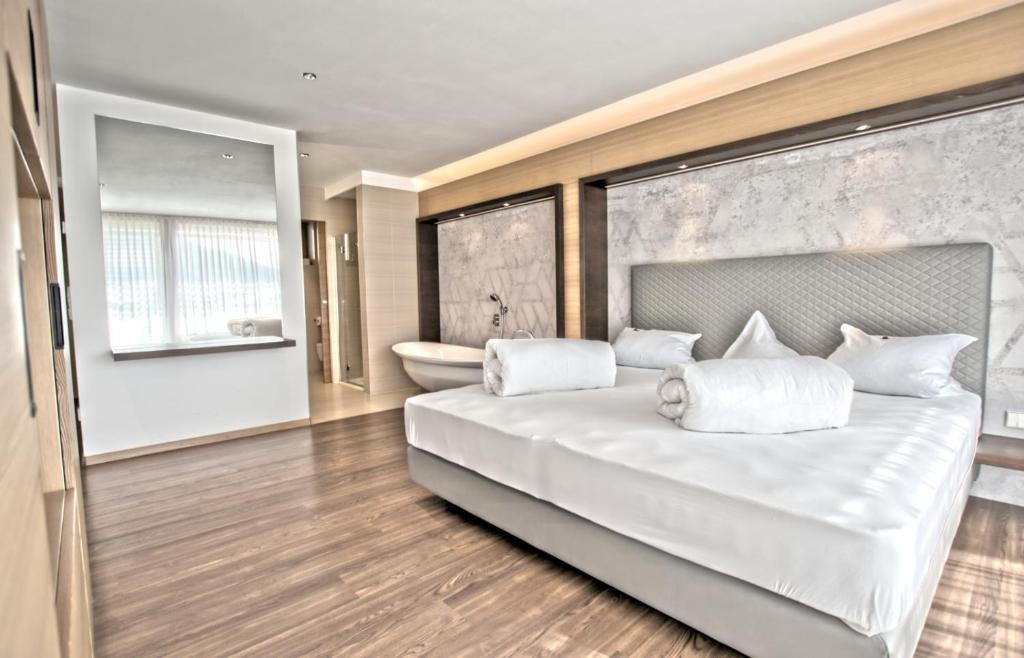 B&B Boutique Hotel Burgund - One-Bedroom Apartment With View
