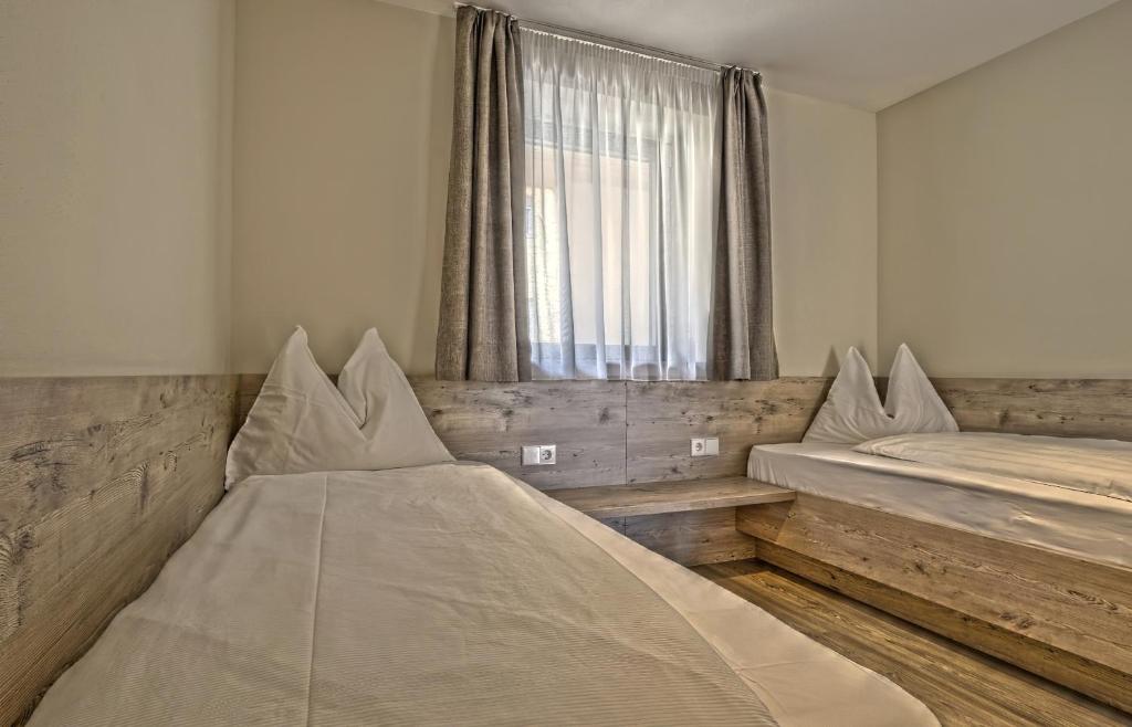 B&B Boutique Hotel Burgund - Two-Bedroom Apartment With View