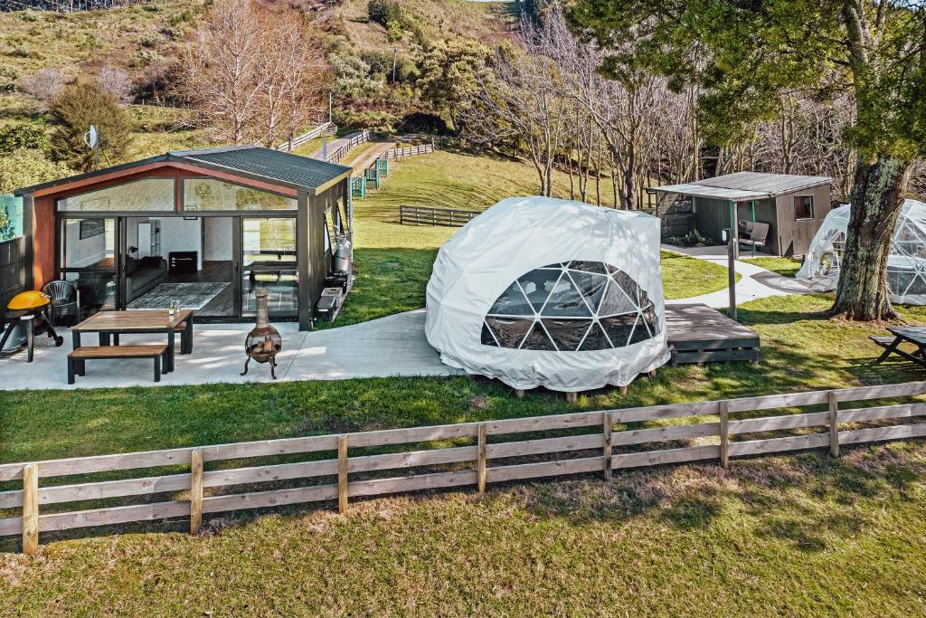 Zahrada ubytování Black Label Retreats