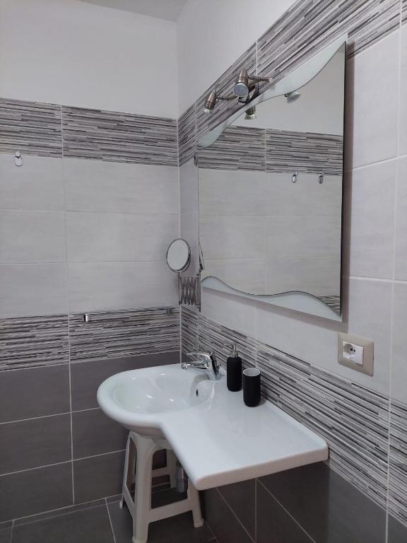 Al Teatro Antico Rooms & House - 17