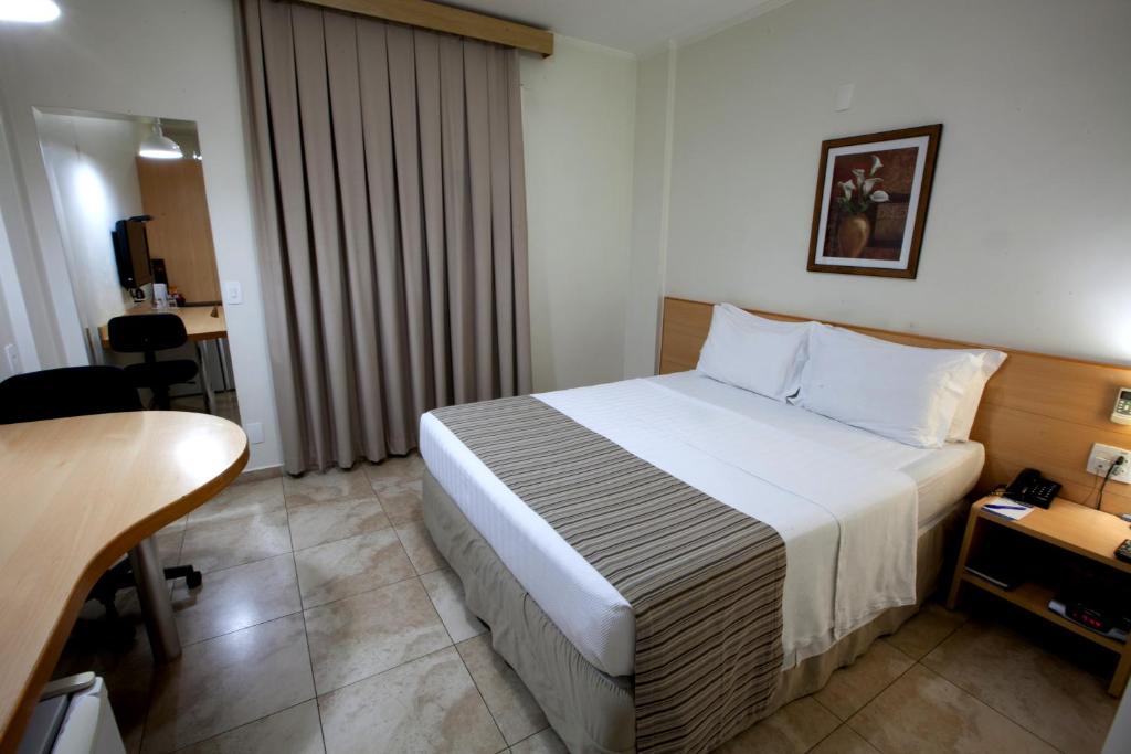  Oitis Hotel