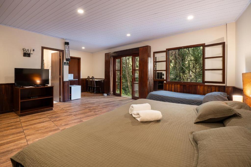 Surya-Pan Hotel Refúgio - Suite Standard Quadruple