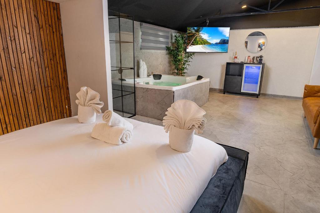 Kuchyň nebo kuchyňský kout v ubytování Lago Suites Hotel