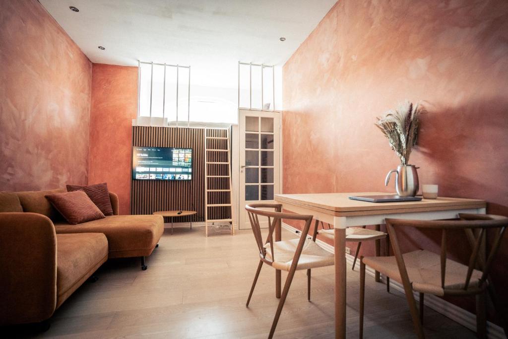 Spacious Green Apartment With Amazing Loft - 一居室公寓
