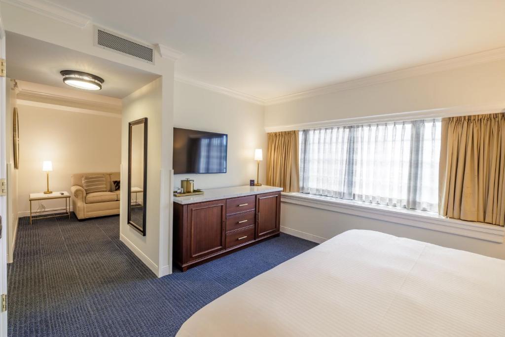 Morris Inn at Notre Dame - 
