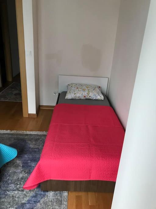 Postel nebo postele na pokoji v ubytování Dubleks şık daire