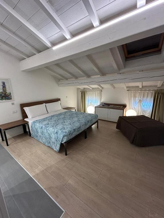 Carrera Home Appartamenti Verona - Bike Hotel - Triple Chambre