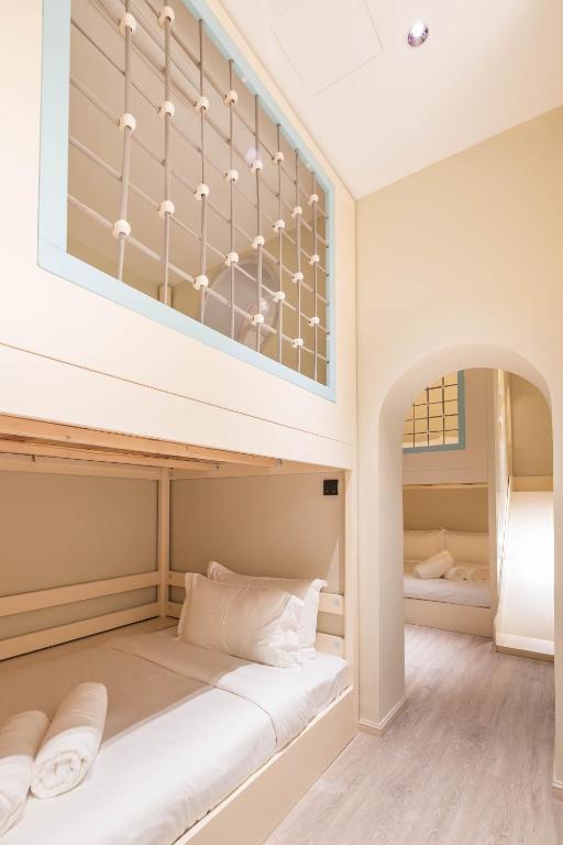 Rest Collection RedHouse Melaka - Tunnel De Suite Premium