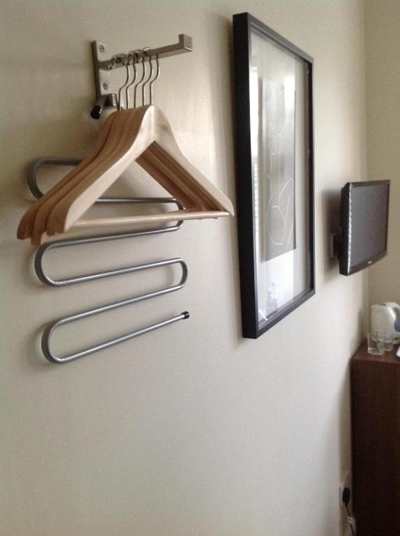 The Stag Enfield - Standard Single Room With Shared Bathroom