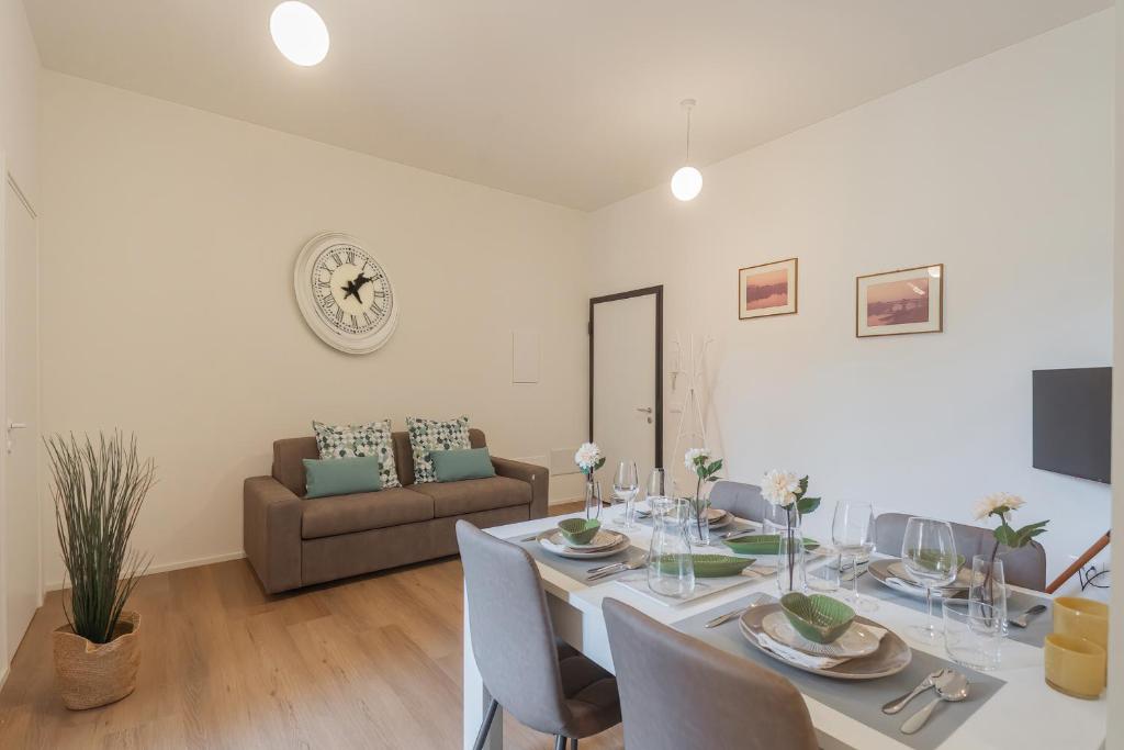 ManaraQuattro - apartament in Como near the center with free parking - Lake Como photo