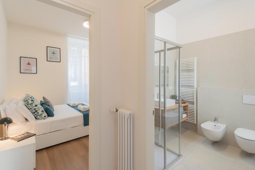 ManaraQuattro - apartament in Como near the center with free parking - Lake Como photo