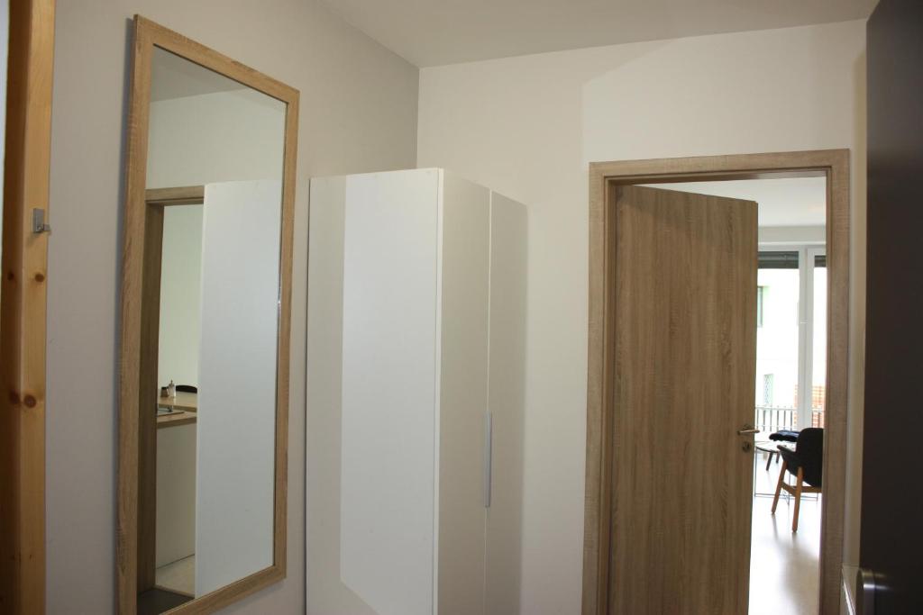 Lakepark Residence - Studio With Sofa Bed