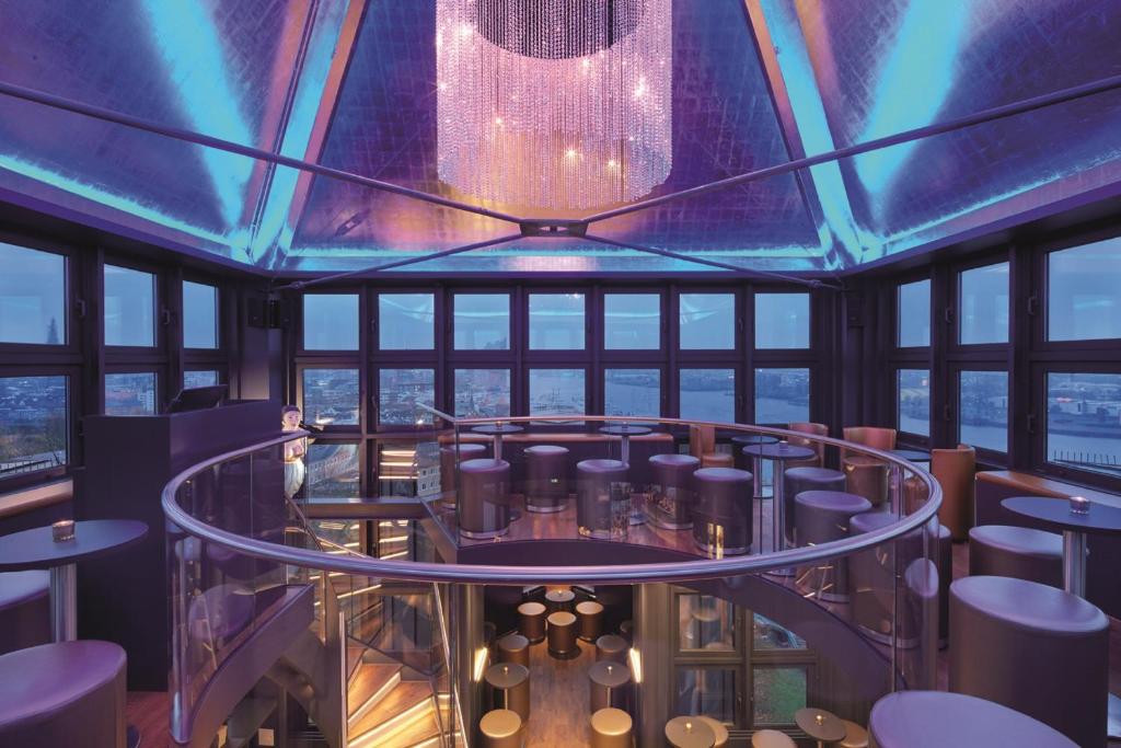 Restaurace v ubytování Hotel Hafen Hamburg