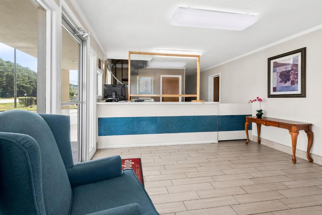Posezení v ubytování Econo Lodge
