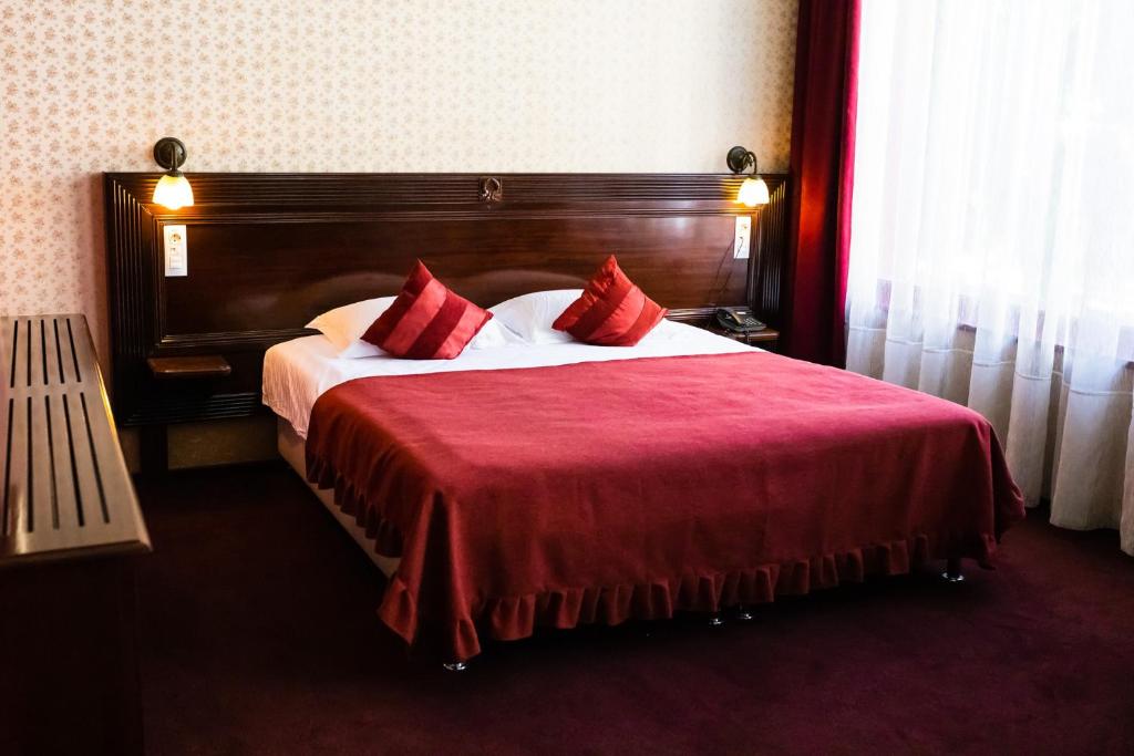 Daily Plaza Hotel - Executive Suite