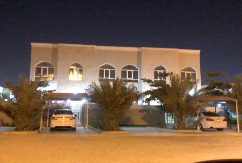 Muscat - Housity