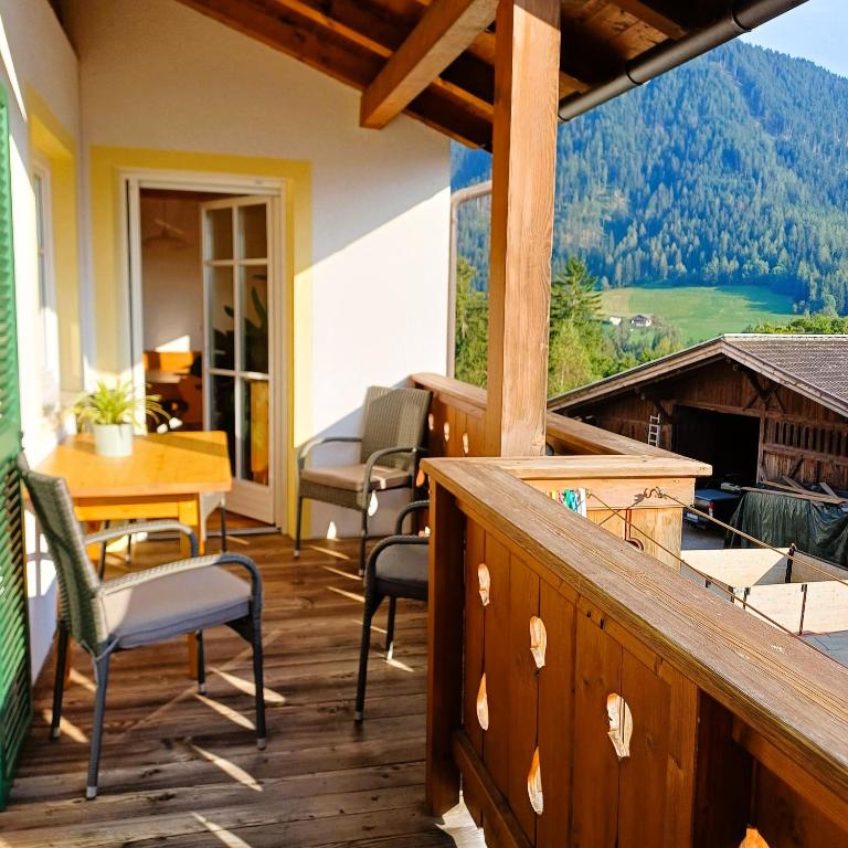 Nespecifikovaný výhled na hory nebo výhled na hory při pohledu z apartmánu