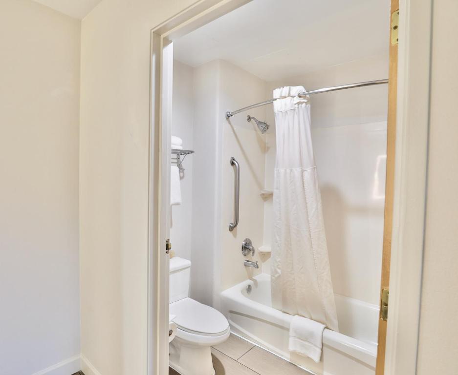Baymont by Wyndham Tucson Airport - King Studio Suite - Non-fumeur
