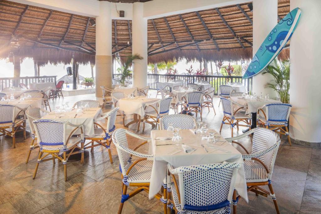 Restaurace v ubytování Decameron Barú - All Inclusive